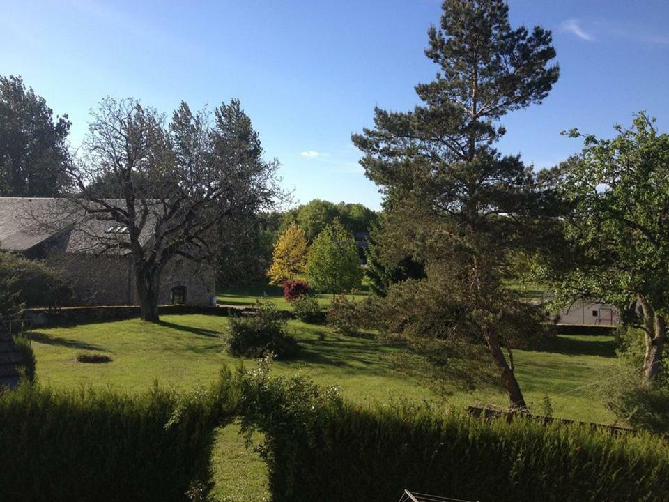 Auberge De Saint Julien Aux Bois Eksteriør bilde